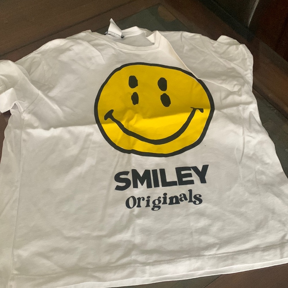 Zara smily t shirt